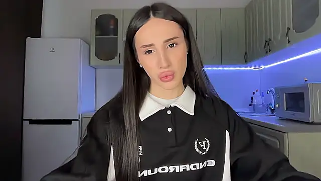 Snapshot of Kim_Oberlin_ chatting on February 11, 2026, 2:06 pm Kim Oberlin online show from February 11, 2026, 2:06 pm