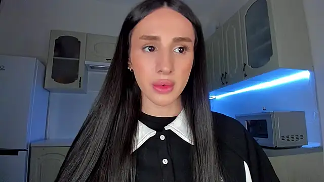 Snapshot of Kim_Oberlin_ chatting on February 8, 2026, 8:06 pm Kim Oberlin online show from February 8, 2026, 8:06 pm