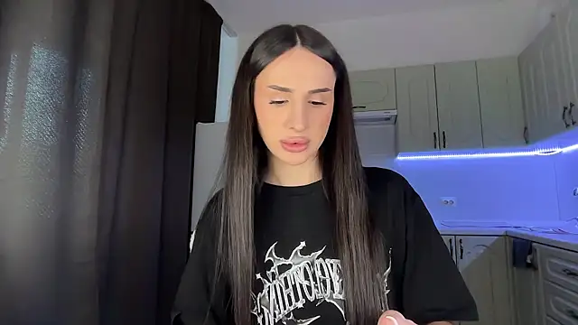 Snapshot of Kim_Oberlin_ chatting on March 18, 2026, 12:08 pm Kim Oberlin online show from March 18, 2026, 12:08 pm