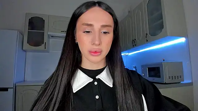 Snapshot of Kim_Oberlin_ chatting on February 6, 2026, 6:04 pm Kim Oberlin online show from February 6, 2026, 6:04 pm