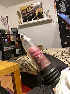 Snapshot of Gilgamesch1704 chatting on March 11, 2025, 5:35 pm Gilgamesch1704 online show from March 11, 2025, 5:35 pm