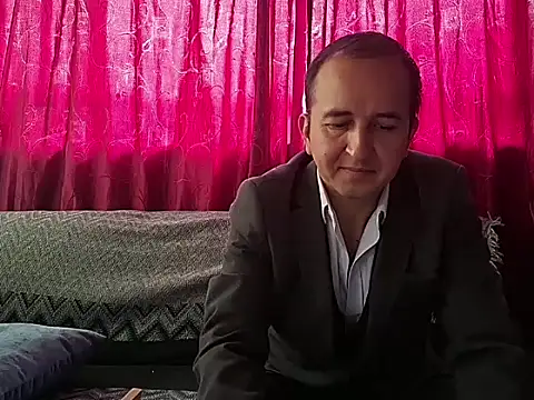 yazforeSolo online show from September 30, 2025, 2:12 pm