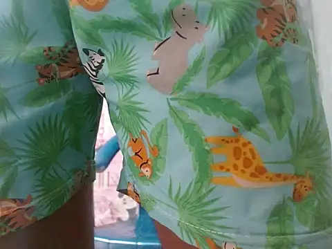 fernandez latinblackk online show from October 17, 2025, 11:34 am