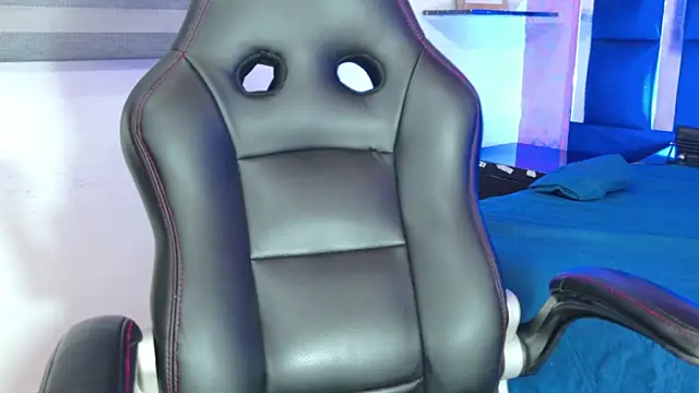 Sofia martiin online show from September 23, 2025, 3:02 am