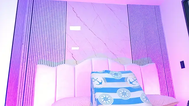 Sofia martiin online show from February 6, 2026, 3:13 am