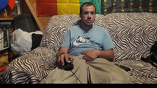 ScubaStevex online show from June 17, 2026, 12:21 am