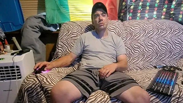 ScubaStevex online show from July 4, 2026, 2:54 pm