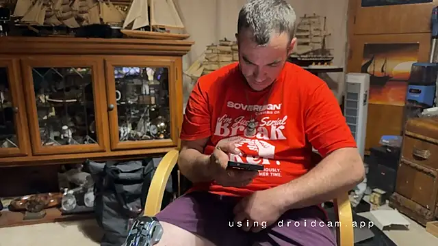 ScubaStevex online show from May 6, 2026, 5:22 am