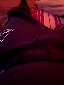 ich411983 online show from December 15, 2025, 8:36 pm