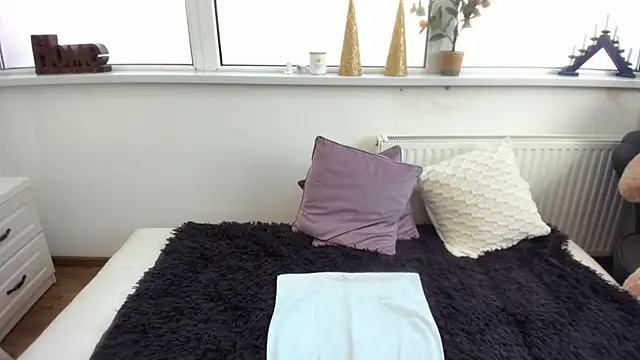 Arya Shinex online show from February 24, 2025, 8:38 am