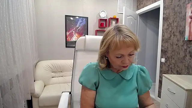 Milla Cutie18 online show from October 13, 2025, 5:20 am