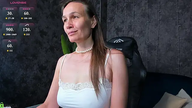 Lillian White online show from July 8, 2026, 12:57 am