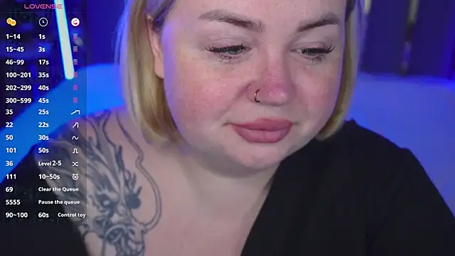 ZaraReignn online show from December 16, 2025, 8:35 pm