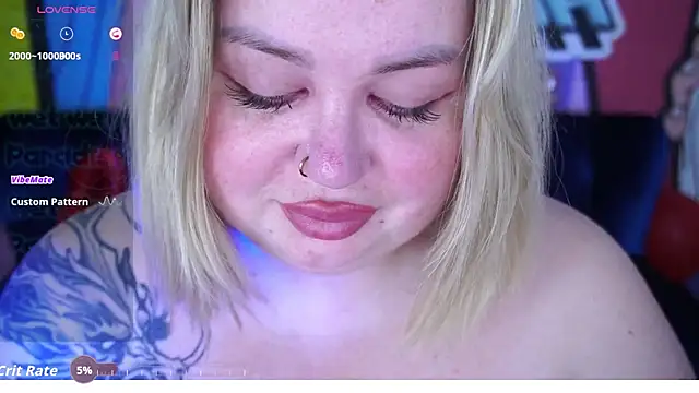 ZaraReignn online show from February 12, 2026, 9:03 pm