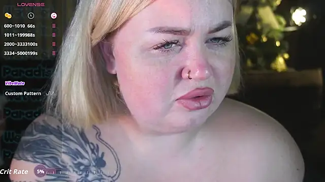 ZaraReignn online show from December 21, 2025, 8:31 pm