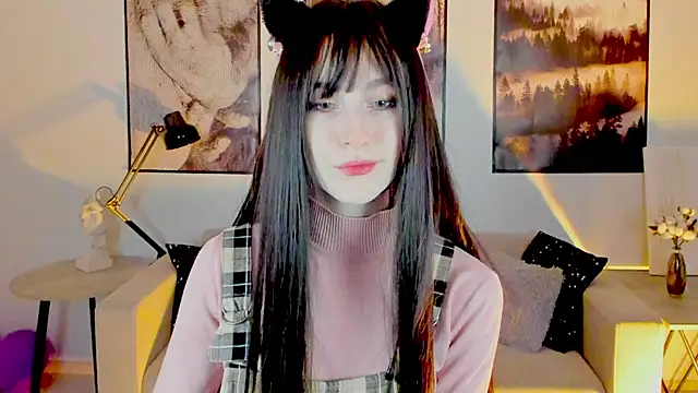 LuxRayi online show from January 28, 2025, 3:04 pm