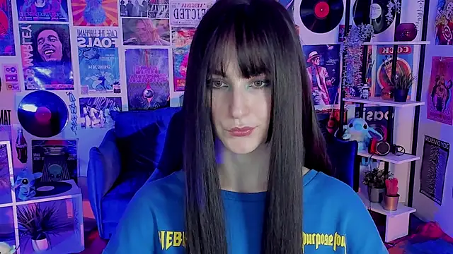 LuxRayi online show from March 15, 2025, 5:37 pm