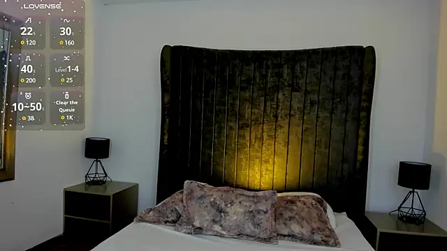 NataGarcia online show from March 5, 2025, 7:49 pm