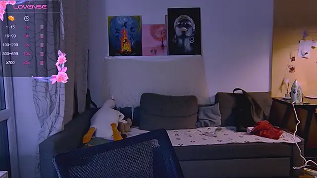 KatiKate online show from March 21, 2025, 6:18 pm