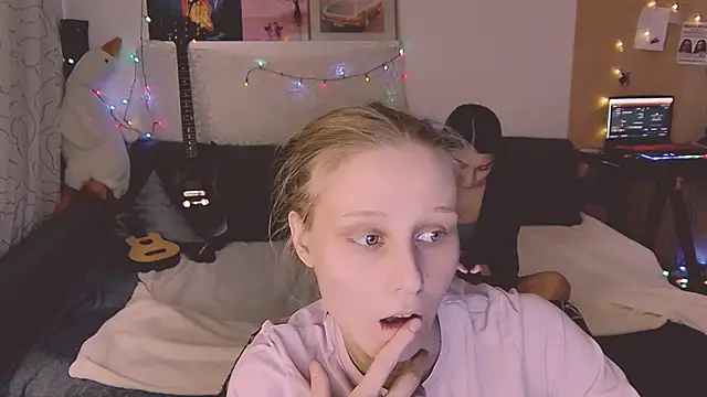 KatiKate online show from February 25, 2025, 11:15 pm