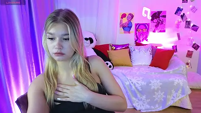 BattyMelody online show from October 15, 2025, 1:41 pm