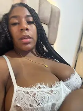 KloheCurvy online show from September 16, 2025, 11:11 am