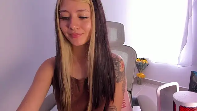 Snapshot of Sakito_Tokio chatting on March 25, 2026, 3:22 pm Sakito Tokio online show from March 25, 2026, 3:22 pm