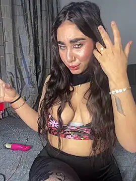 Meryem Queen online show from March 6, 2026, 10:49 pm