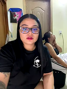 alissonfernandez  online show from November 29, 2025, 3:06 am