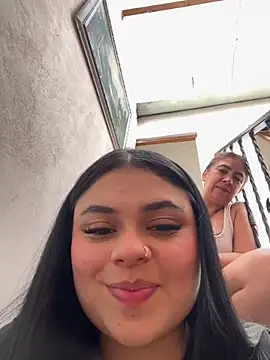 alissonfernandez  online show from May 20, 2026, 7:22 pm