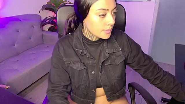 Lovely celeste online show from November 12, 2025, 2:59 am