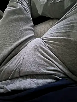 Snapshot of HardWolf2024 chatting on October 13, 2025, 8:43 pm HardWolf2024 online show from October 13, 2025, 8:43 pm