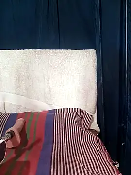 Snapshot of Aashixxx12 chatting on February 11, 2026, 11:04 pm Aashixxx12 online show from February 11, 2026, 11:04 pm