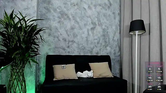 boyc022  online show from April 26, 2026, 2:03 pm