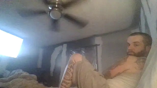 BigDaddy2023 online show from February 10, 2026, 9:36 pm