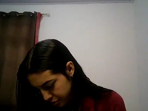 isabella048 online show from September 8, 2025, 5:45 pm