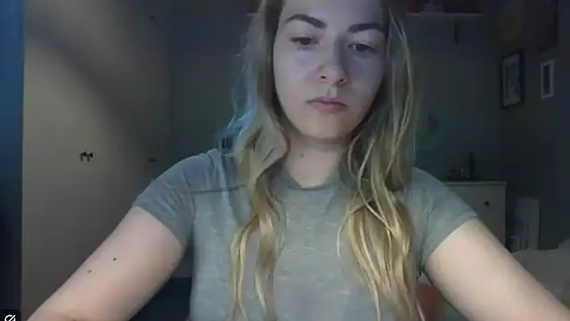Snapshot of ROSIEx_sweet chatting on July 14, 2026, 6:51 am ROSIEx sweet online show from July 14, 2026, 6:51 am