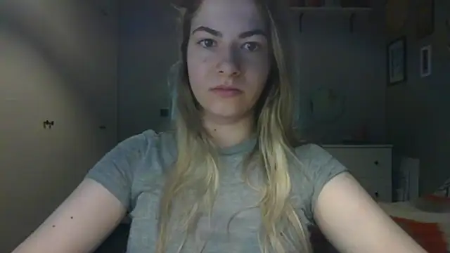 Snapshot of ROSIEx_sweet chatting on June 9, 2026, 7:20 am ROSIEx sweet online show from June 9, 2026, 7:20 am