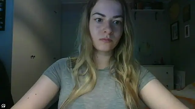 Snapshot of ROSIEx_sweet chatting on July 13, 2026, 6:46 am ROSIEx sweet online show from July 13, 2026, 6:46 am