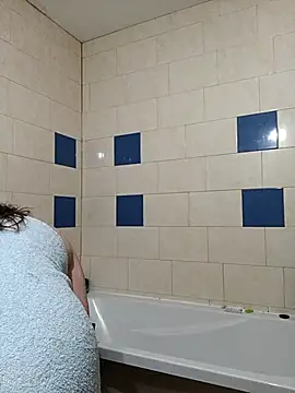 kila lo online show from March 10, 2025, 9:45 am