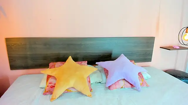 Snapshot of irina-v chatting on March 19, 2026, 12:05 pm irina-v online show from March 19, 2026, 12:05 pm