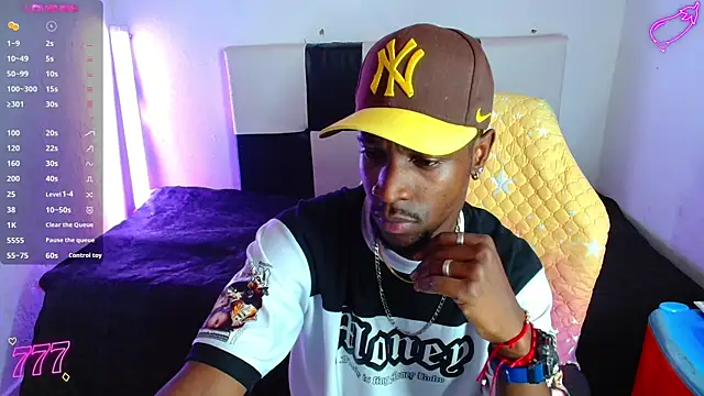 Aroonpapisex online show from July 5, 2026, 3:55 am