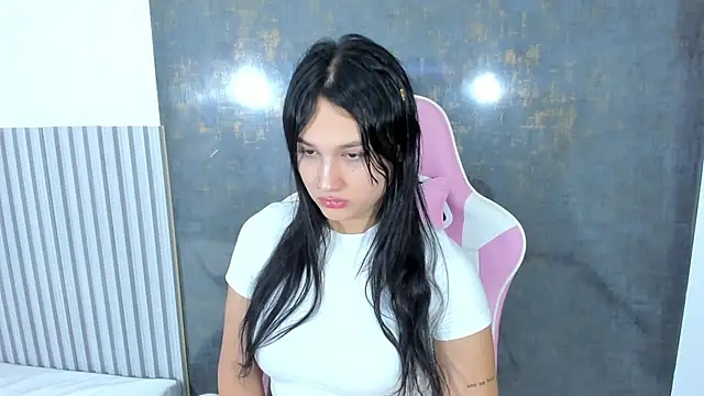 lana boomer online show from November 4, 2025, 8:12 pm