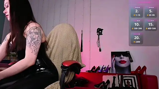 Snapshot of Vanessa_Ives_ chatting on February 19, 2026, 8:39 pm Vanessa Ives online show from February 19, 2026, 8:39 pm