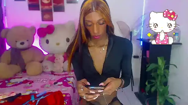 lucianadolll online show from March 1, 2026, 1:33 pm