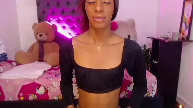 lucianadolll online show from June 11, 2026, 12:02 pm