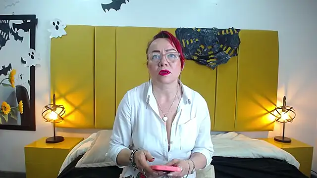 Lupiita223 online show from October 16, 2025, 12:57 pm