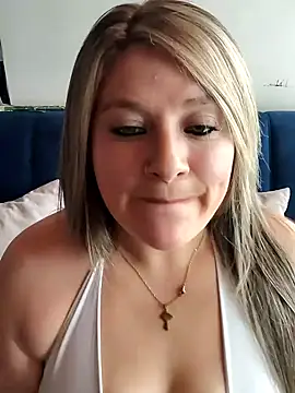 Neve Collins online show from July 8, 2026, 3:45 pm