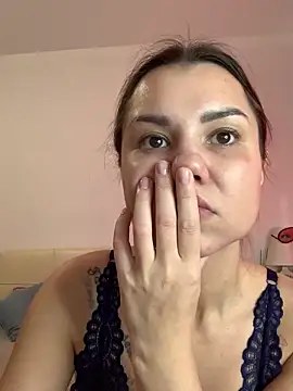 MiraMiss online show from October 8, 2025, 7:32 am