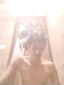 jenilmax online show from February 7, 2025, 5:52 am